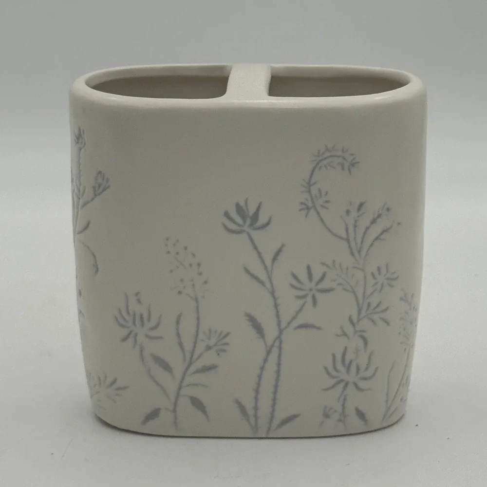Bee & Willow Home Grey Gardens Ceramic Toothbrush Holder Floral White Grey